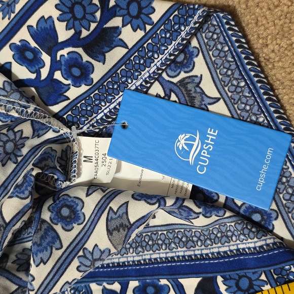 Floral Blue and White Maxi Dress - Picture 5 of 6